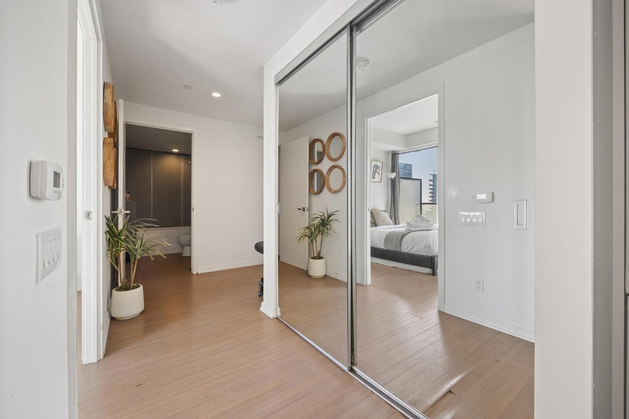 Trendy 1Bedroom Downtown Toronto Condo Exterior foto