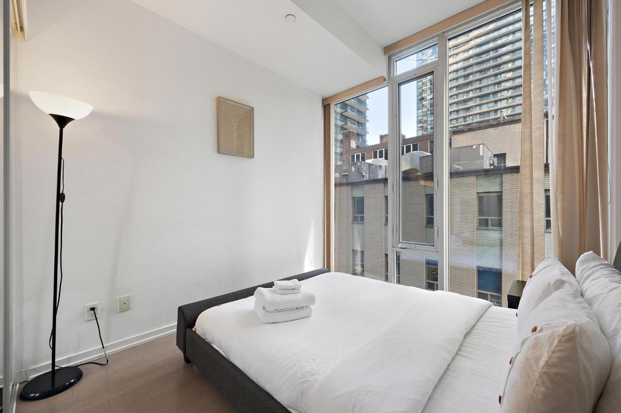 Trendy 1Bedroom Downtown Toronto Condo Exterior foto